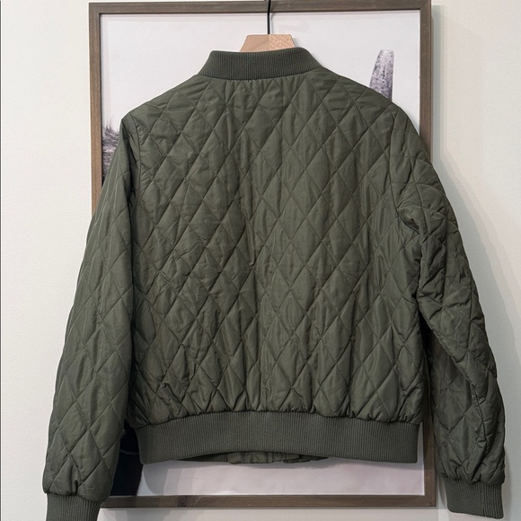 Banana Republic Quilted Olive Green Bomber Jacket - Picture 4 of 12